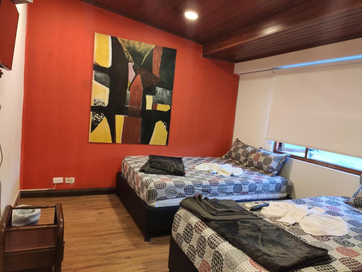 Acogedor Hostal Usaquen La Parada Del Tren Bogota Exterior photo